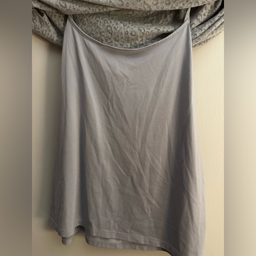 Liz Claiborne Large Top Gray L shirt attached Cami animal print - Picture 5 of 6